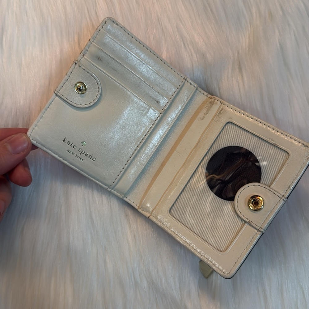 Kate Spade Wallet - Picture 2 of 4